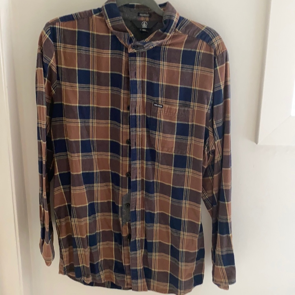 Volcom Men’s Casual button down flannel